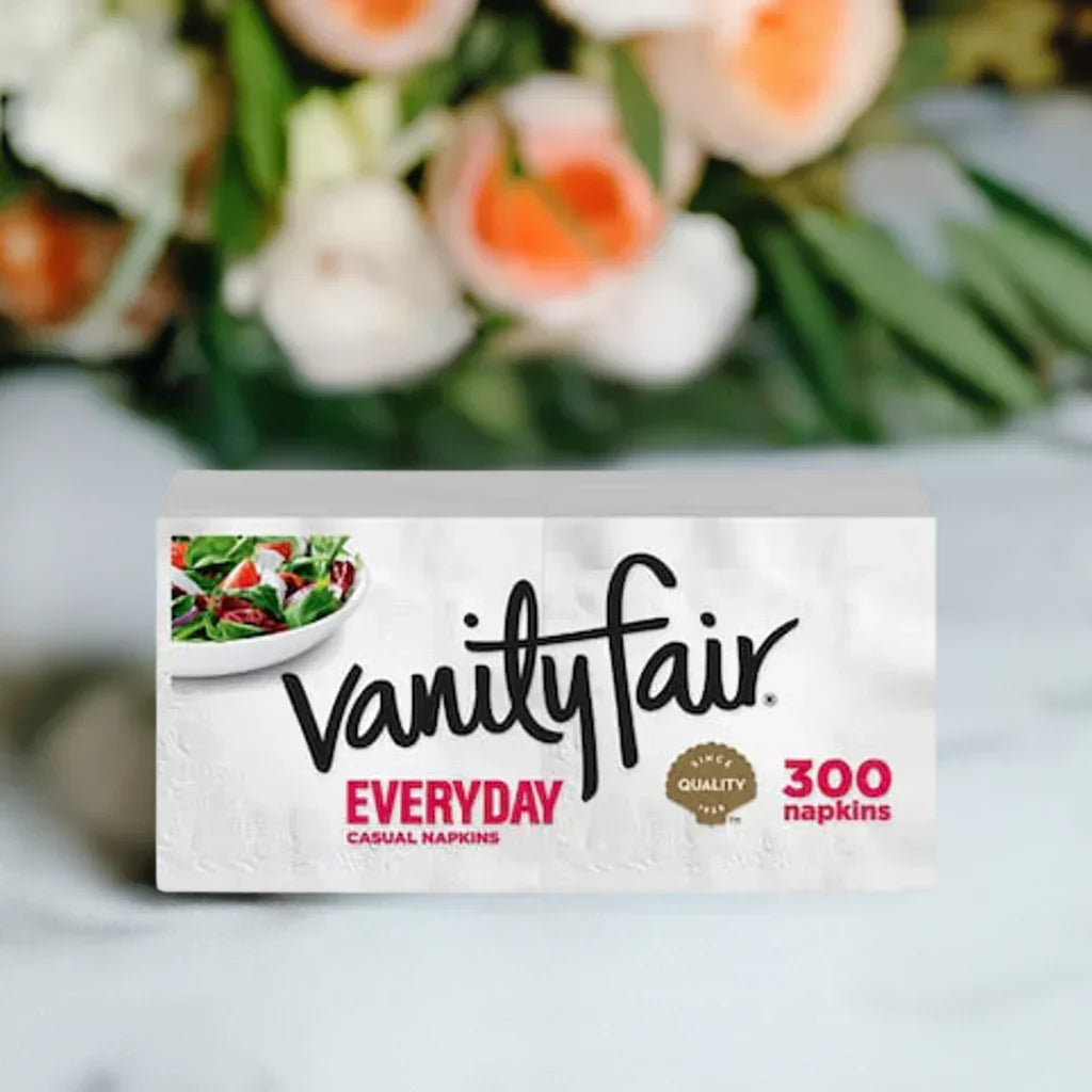 Vanity Fair OneUse Classic Extra Absorbent Everyday Napkins 504 count pack on picnic blanket with chips and cookies